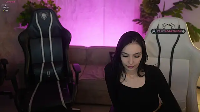 mila_rose054 - Mila_Rose054's free webcam - UK Sex Cams