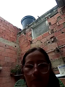 Webcam Model (Salome_69)  is live.Free join now!