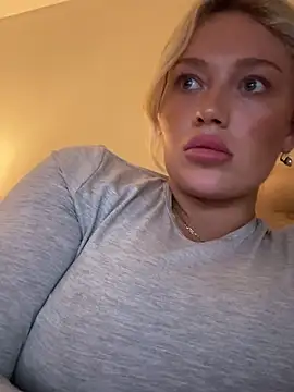 blissdimicco Live Webcam on Stripchat