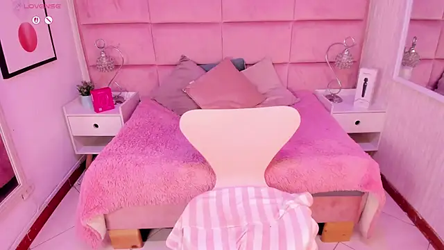 janah_myers - Janah_Myers's free webcam - UK Sex Cams