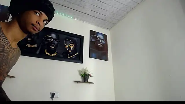 tatoo_noah - Tatoo_Noah's free webcam - UK Sex Cams