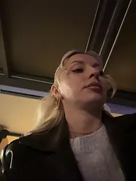 porno cam VikaBunny1