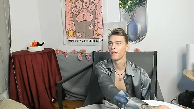 shadow_blink - Shadow_blink's free webcam - UK Sex Cams