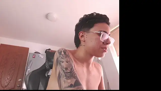 cutie_shy_ - Cutie_Shy_'s free webcam - UK Sex Cams