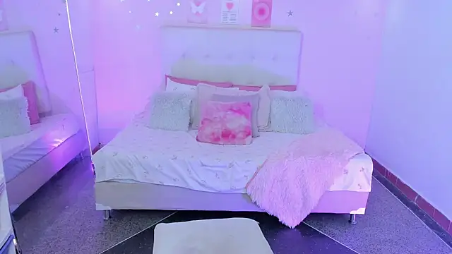 ScarlettDreamss7 webcam