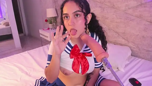 sara_rossi__ - Sara_Rossi__'s free webcam - UK Sex Cams