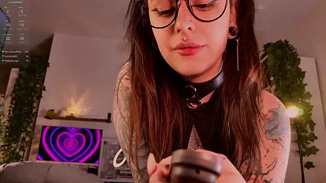 michaellamoon - MichaellaMoon's free webcam - UK Sex Cams