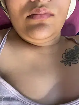 Rosy_BabyDoll live sex cam