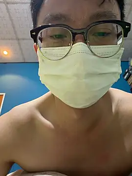 Rmangotw Live Webcam on Stripchat