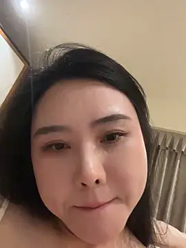 美女anqi6376在线直播