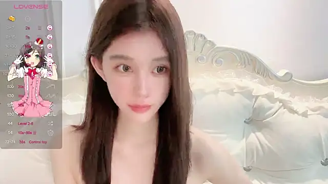 美女Yaooooo-Y在线直播