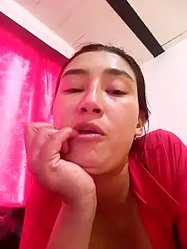 Webcam Model (ANEVANS2) is live