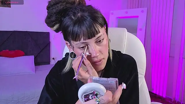 _sharlotte777 live sex cam