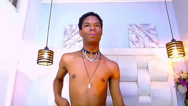 santiago_ortiz_ - Santiago_Ortiz_'s free webcam - UK Sex Cams