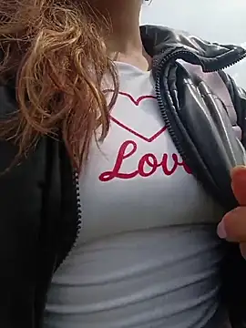 Alejandra_N live sex cam