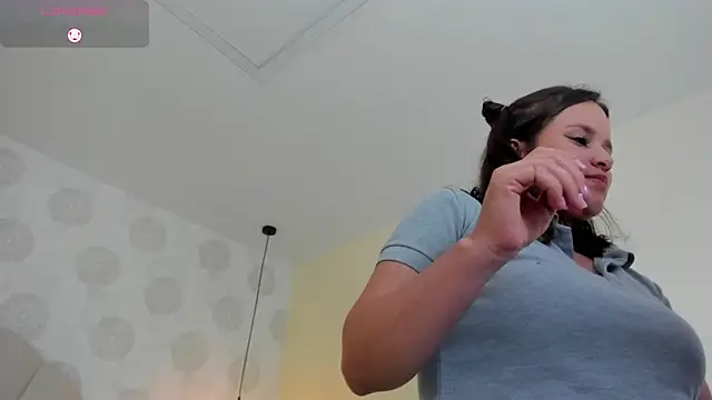 gianamiller6 - GIANAMILLER6's free webcam - UK Sex Cams