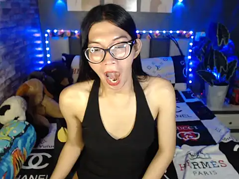 HotNathalie6900 webcam