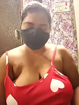 Webcam Model (Liyaa_24) is live