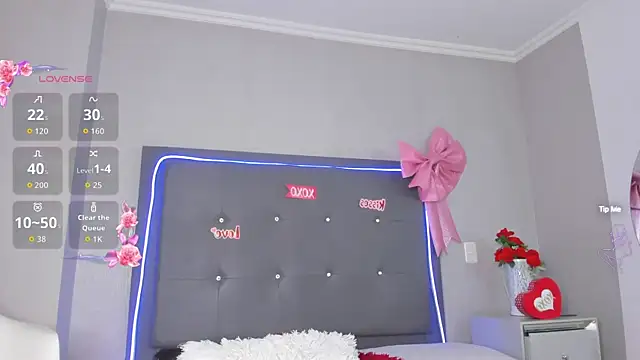 mia_gomez7 (F teen) - SPANKS ASS