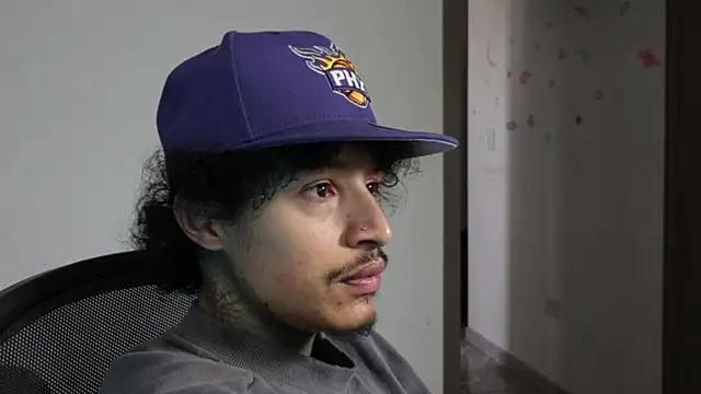 trieone live sex cam