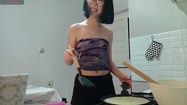 aprilonilll - AprilOnilll's free webcam - UK Sex Cams