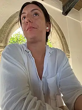 sweetsirenn (F young) - swinger resort march 26(EST)