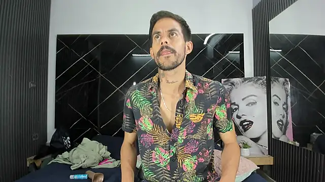 leo_vesper - Leo_Vesper's free webcam - UK Sex Cams