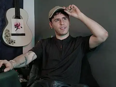 antonello_vannucci - Antonello_Vannucci's free webcam - UK Sex Cams