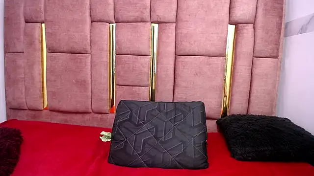 chloeshow - CHLOESHOW's free webcam - UK Sex Cams