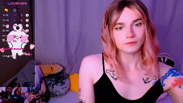 alice_hells - Alice_Hells's free webcam - UK Sex Cams