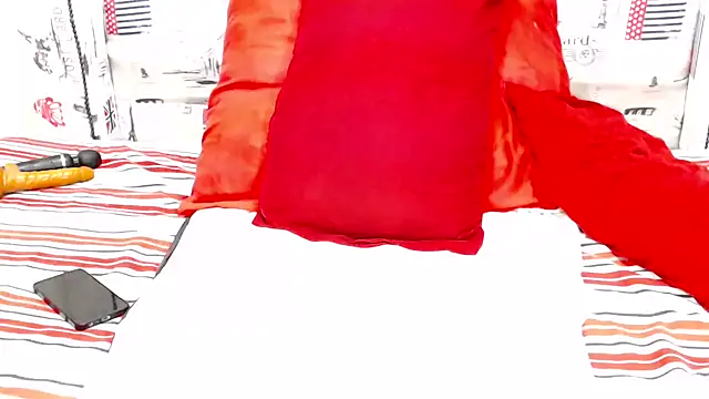 fiestycougerx3 - Fiestycougerx3's free webcam