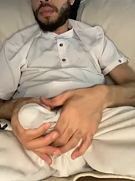 givemeabreak34's live cam