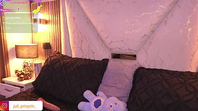 julieta_priv - Julieta_priv's free webcam - UK Sex Cams