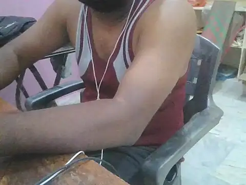 itguyhyd (Ask my age) - happy