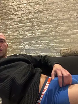 rotteei1 (Ask my age) - Show Dick in car public