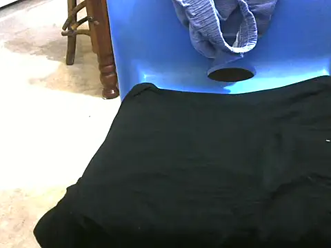 dick_everherd (M young) - Pay rent and school fees