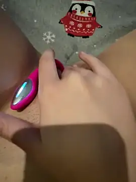 anonimgirl18old (F teen) - Fingering pussy 💦😇