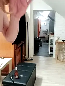 JOHANNA9MOI02 webcam