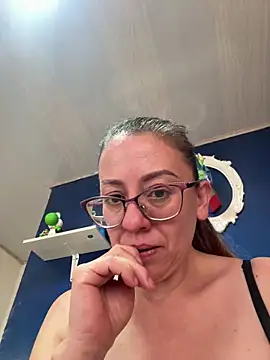 miss_hanna07's Stripchat show and profile