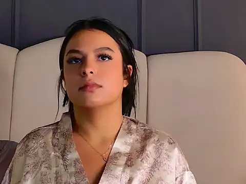 brunamonroee - BrunaMonroee's free webcam - UK Sex Cams