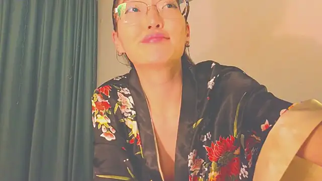 audreymell (F young) - double squirt