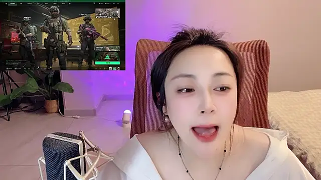 daisy-77 - Daisy-77's free webcam - UK Sex Cams