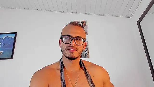 magnusclark - Magnusclark's free webcam - UK Sex Cams