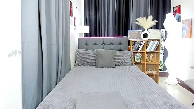 hotjessieempress webcam