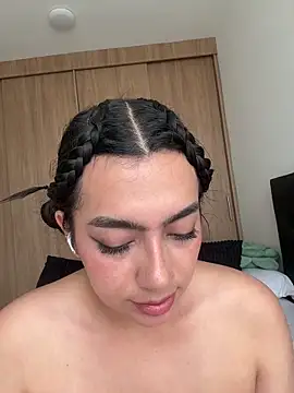 nicollemays (F young) - Plug ANAL