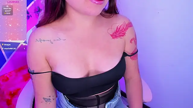 little_emma0 - Little_emma0's free webcam - UK Sex Cams