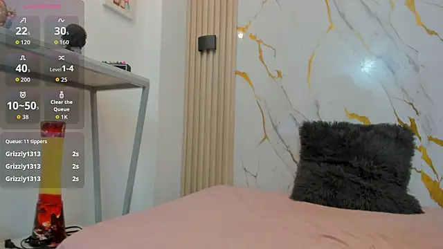 zoey_taylor07 - Zoey_Taylor07's free webcam - UK Sex Cams