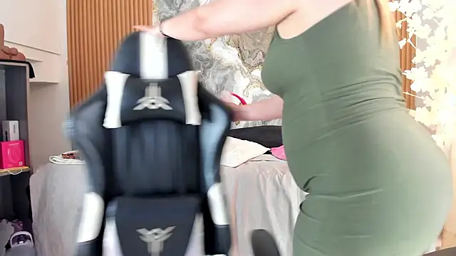 danna_topless - Danna_topless's free webcam - UK Sex Cams