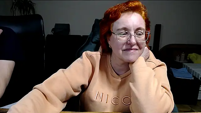 JoannaAndNeighbour live sex cam