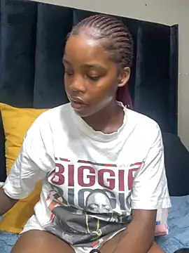 littlebunny33 - Littlebunny33's free webcam - UK Sex Cams